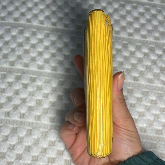 Louis Vuitton Epi Leather Yellow Double Snap Wallet - Picture 7 of 16